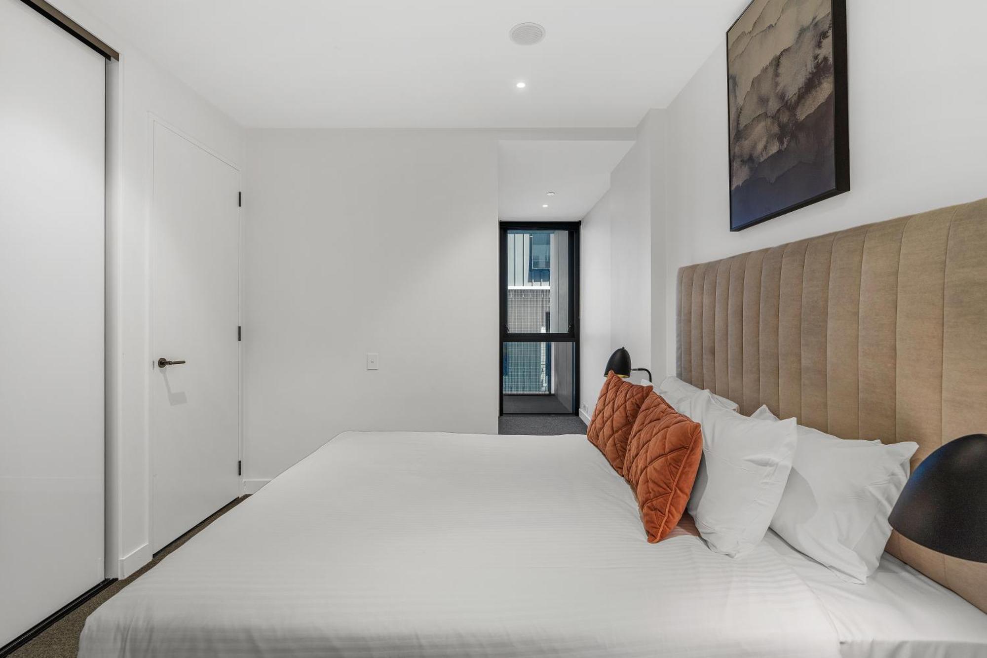 The Eminence Apartments By Cllix Melbourne Exterior photo