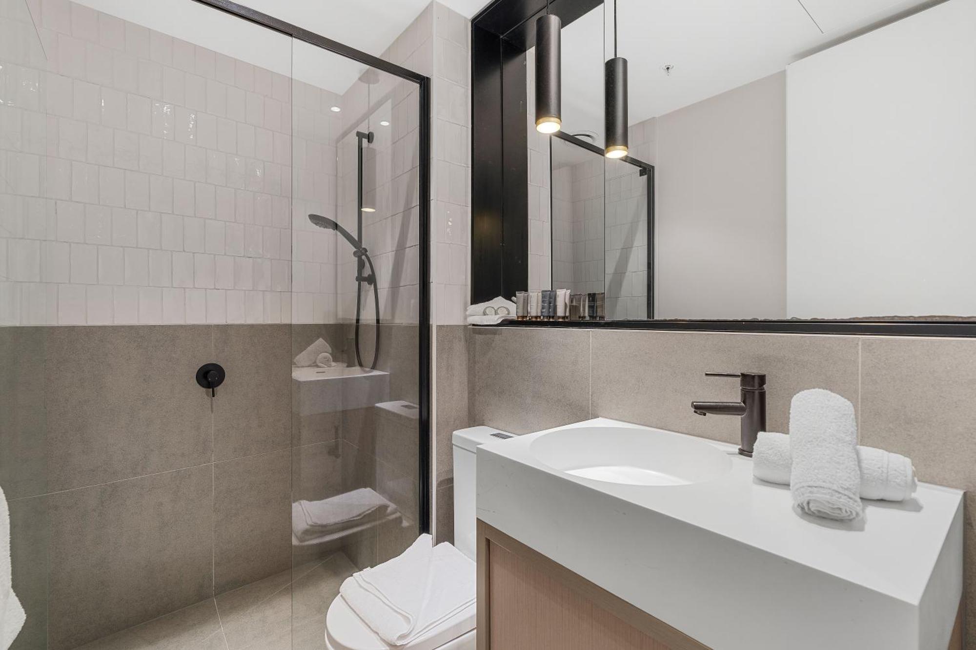 The Eminence Apartments By Cllix Melbourne Exterior photo