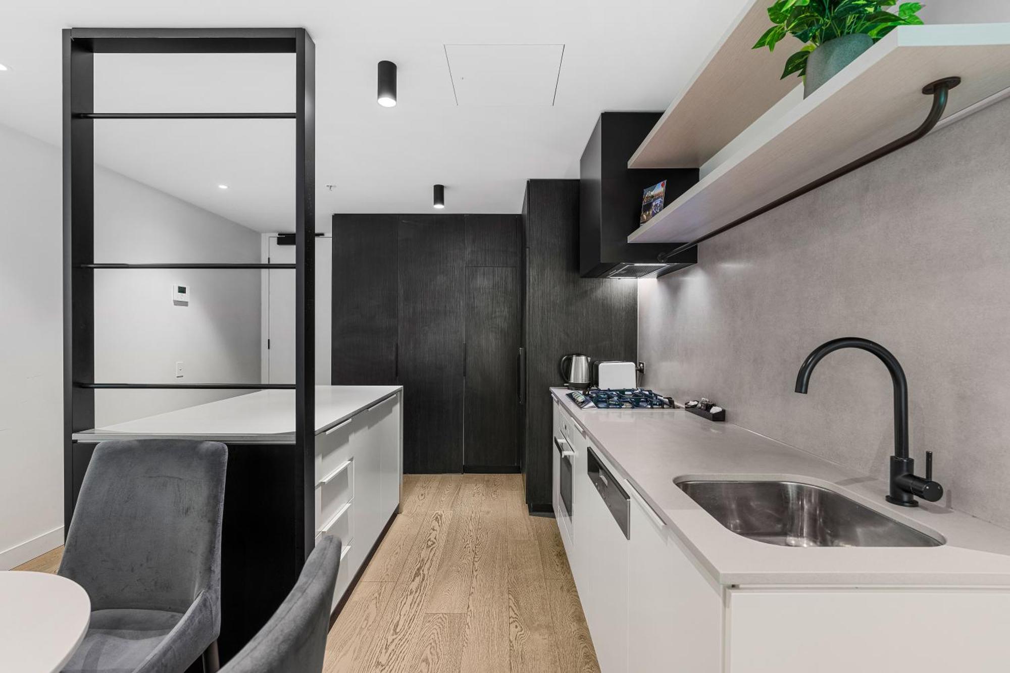 The Eminence Apartments By Cllix Melbourne Exterior photo