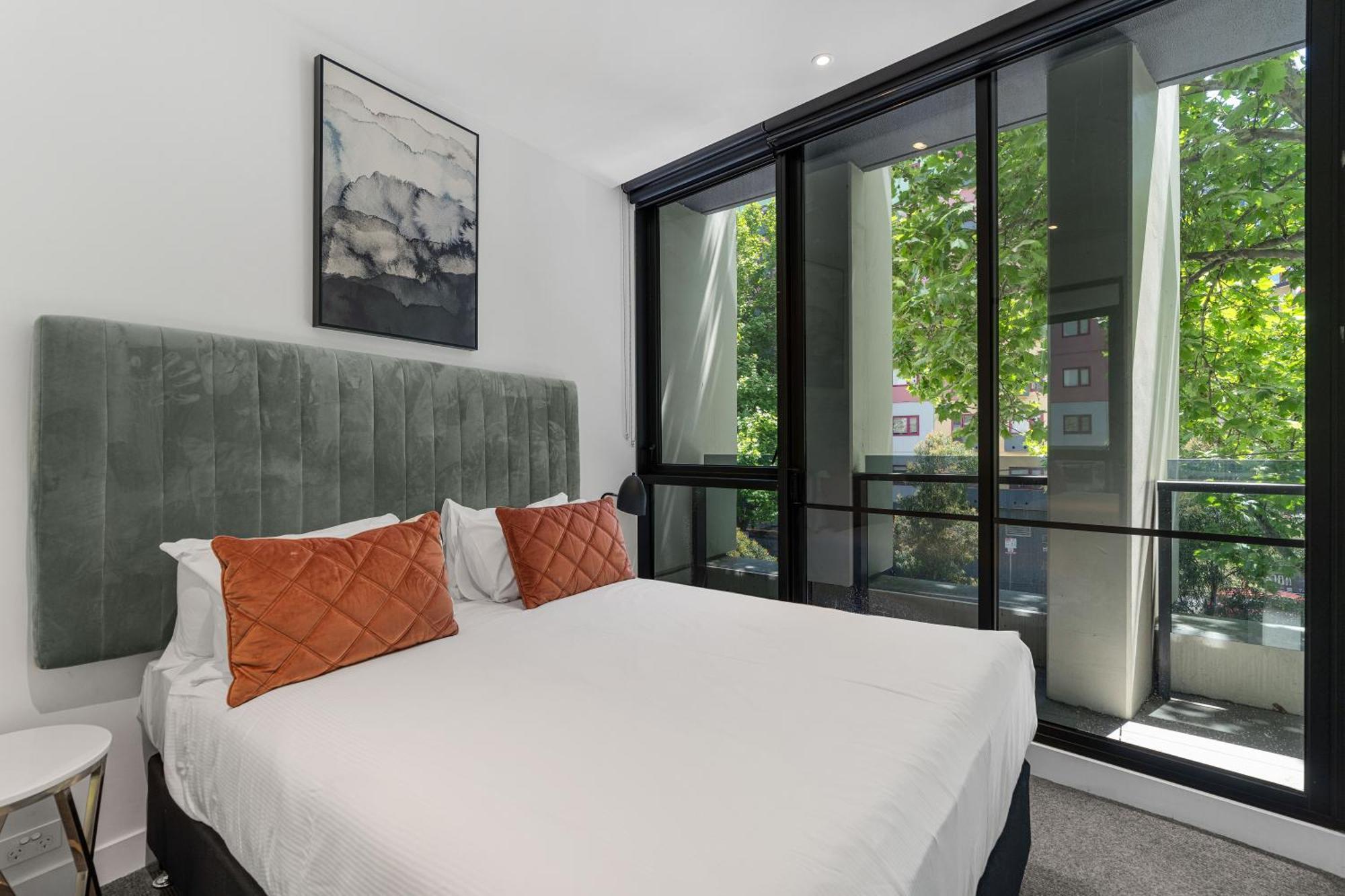 The Eminence Apartments By Cllix Melbourne Exterior photo