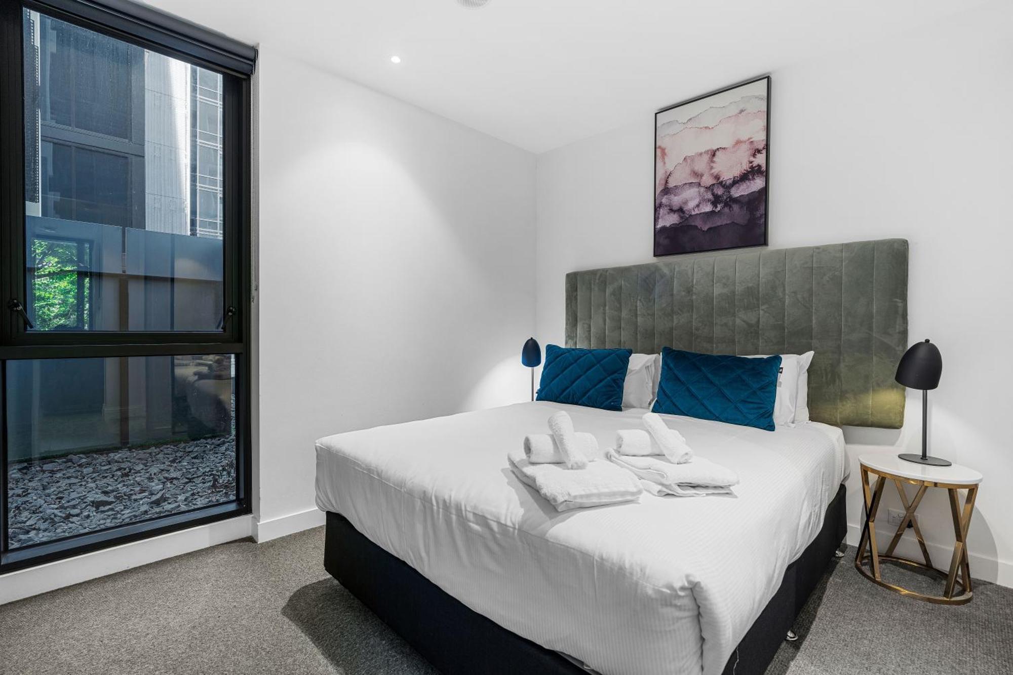 The Eminence Apartments By Cllix Melbourne Exterior photo